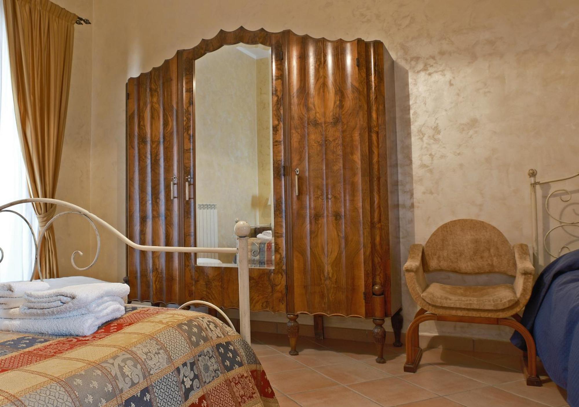 Conte Spencer Bed and Breakfast Caserta Vecchia Exterior foto